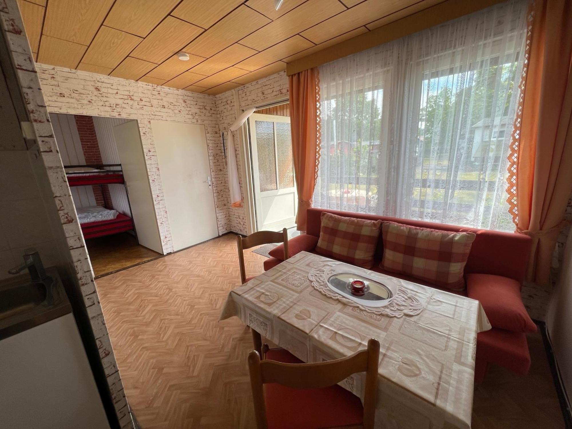 Ferien-Bungalow Im Seebad Ueckermuendeot Bellin Esterno foto