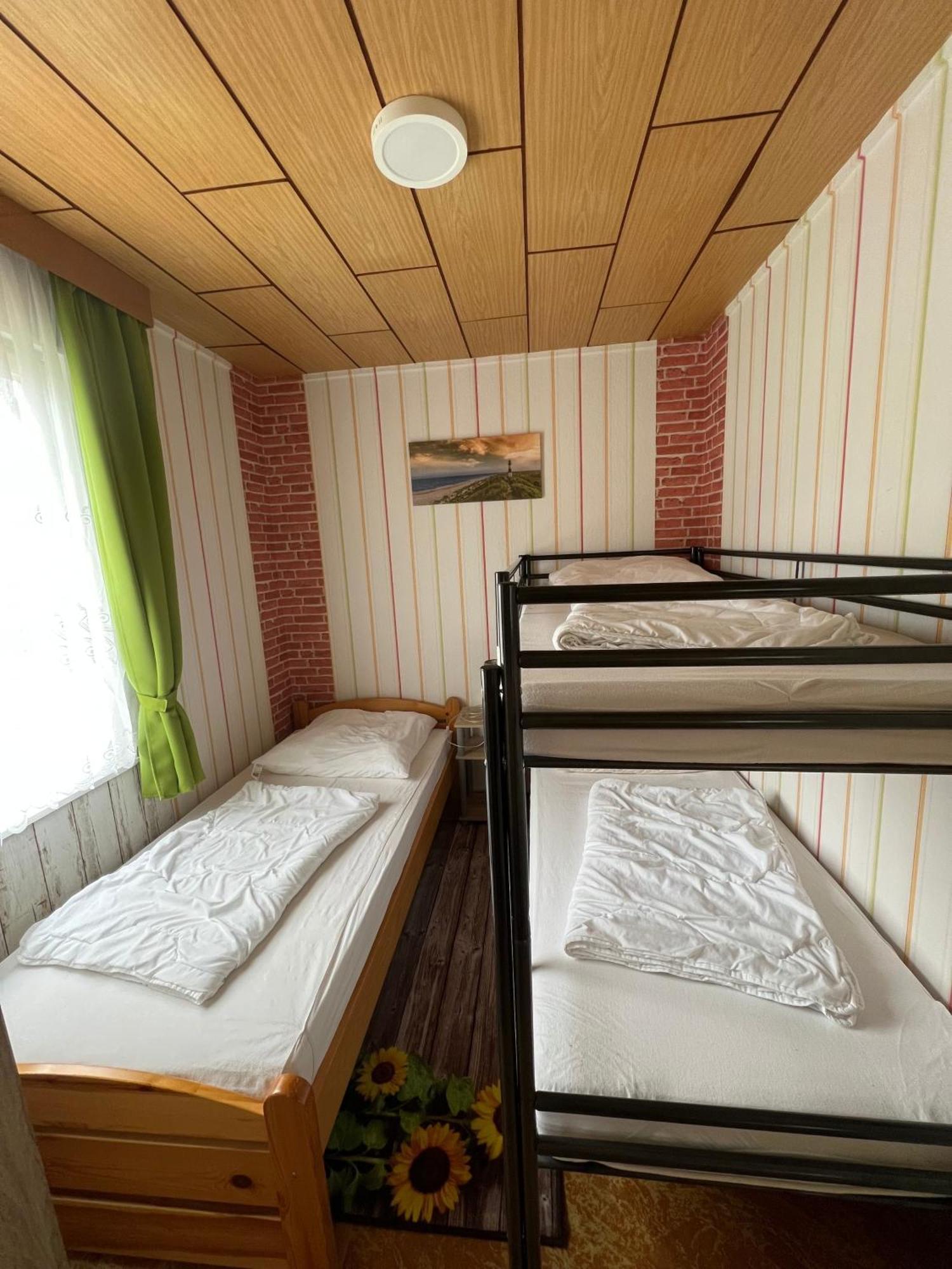 Ferien-Bungalow Im Seebad Ueckermuendeot Bellin Esterno foto
